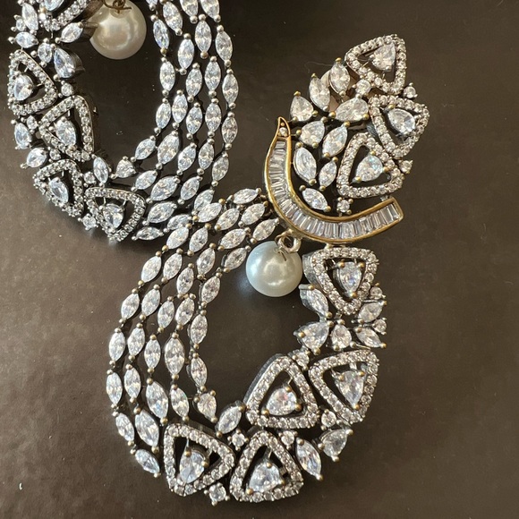 ReeMat Designs Diamond Pearl Drop Earrings - Picture 2 of 2